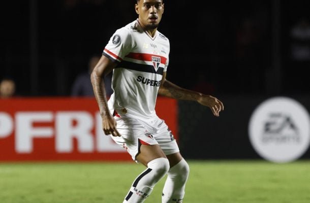 RUAN - Destaque no clássico contra o Palmeiras, o zagueiro não conseguiu manter o bom desempenho. Acabou perdendo a maior parte dos duelos pelo alto e saiu no intervalo. Nota: 5 - Foto: Rubens Chiri/São Paulo FC