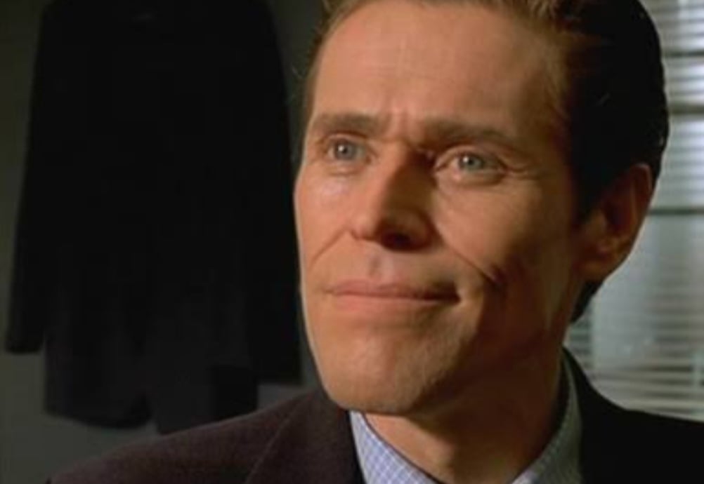 O filme conta a histÃ³ria de um homem dos anos 80 que leva uma vida dupla: durante o dia ele Ã© banqueiro de investimentos em Wall Street e de noite Ã© um assassino em sÃ©rie. 