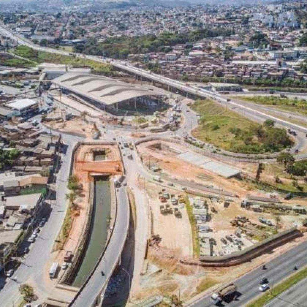 Obras da Praça das Águas alteram trânsito próximo à Estação São Gabriel