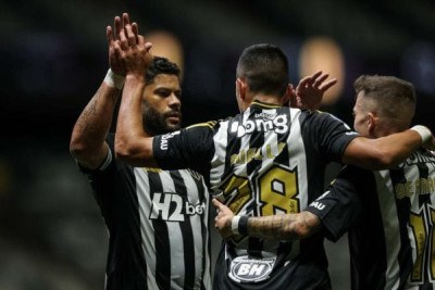 Depois de três rodadas, o Atlético voltou a vencer na Sul-Americana, ao bater o Caracas por 3 a 1 e depende só de si para se classificar. Apesar do bom resultado, mais uma vez o jogo ficou marcado pela baixa efetividade do ataque atleticano, que perdeu muitas oportunidades e poderia ter construído um resultado maior. Confira como o Jogada10 avaliou os jogadores atleticanos.  - Foto: Pedro Souza/Atlético -  (crédito: Pedro Souza/Atlético)