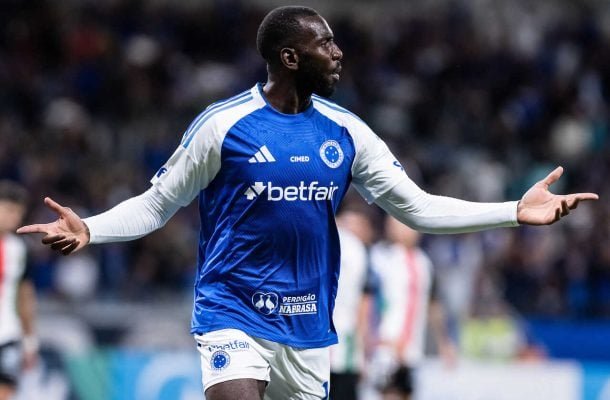 BOLASIE -  Substituiu Lautaro e foi muito melhor do que o titular (afinal é um 9 clássico, o que Lautaro não é). Deu trabalho à zaga e fez um gol de oportunismo. NOTA 7,0