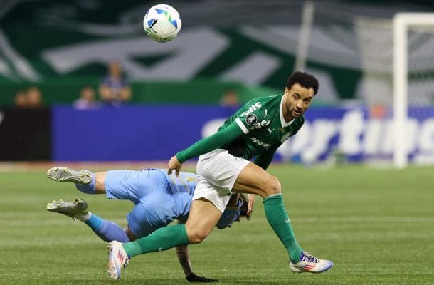 FELIPE ANDERSON - Segue deixando a desejar. Foi o jogador ofensivo menos ativo na partida. NÃ£o consegue encaixar no Palmeiras e nÃ£o aproveitou a oportunidade que teve com o titular contra o BolÃ­var. Demorou para ser substituÃ­do. NOTA 4,0. Foto:  Cesar Greco/Palmeiras
