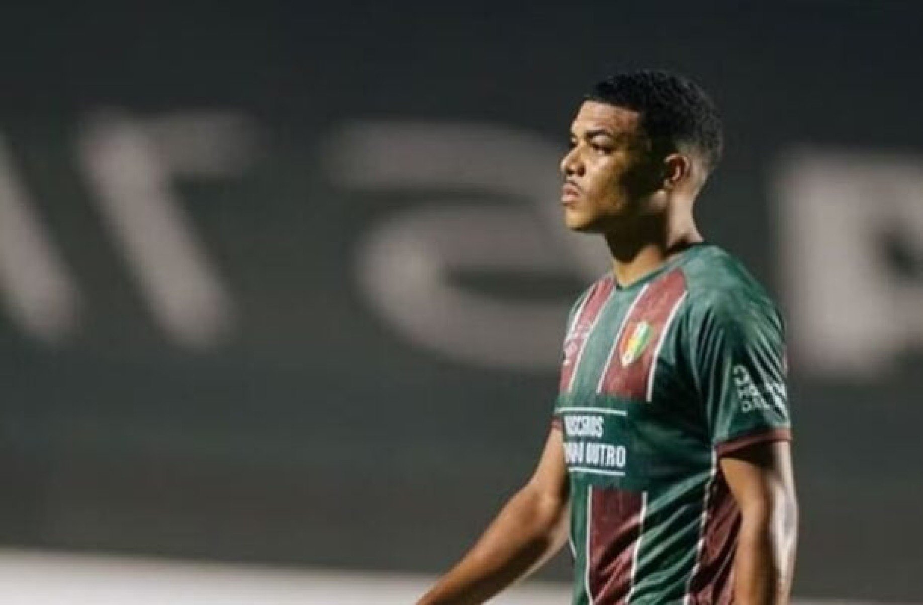 Fifa condena Estrela Amadora a pagar dívidas com o Flamengo; veja valores