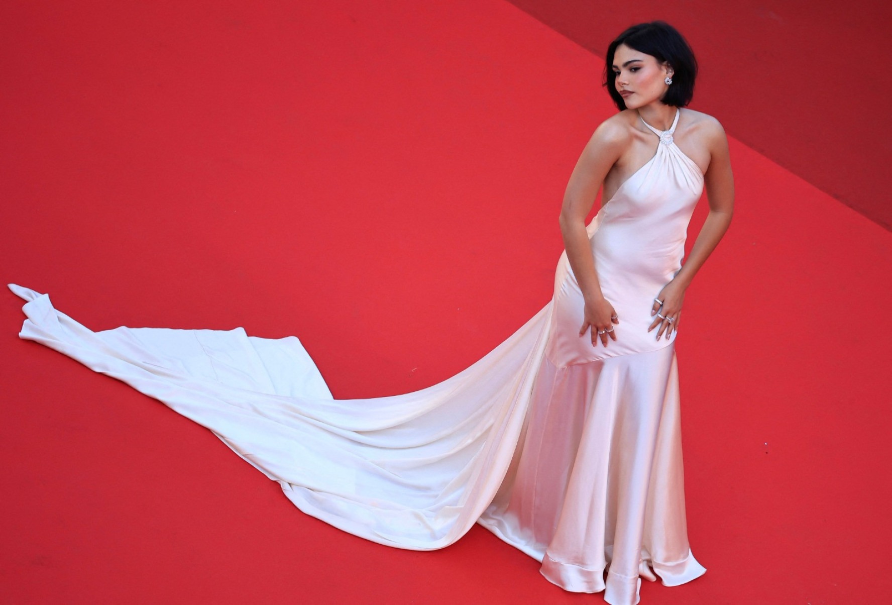 Atriz americana Ariana Greenblatt em sua estreia no tapete vermelho de Cannes-Valery Hache/AFP