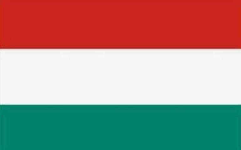 6º - Hungria: área 93.030 km², população ~9.600.000