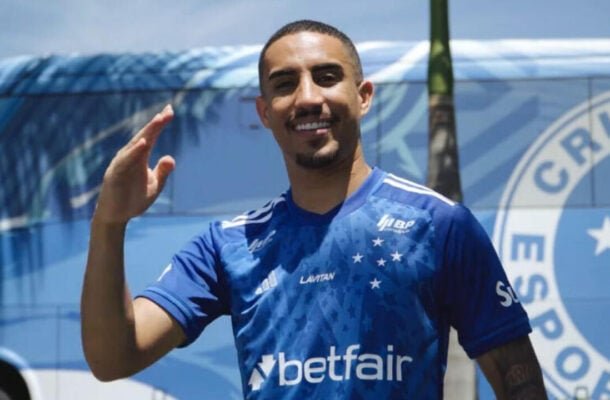 CHRISTIAN - Jogo abaixo da critica. Uma nulidade na criação e não estava eficaz ajudando na proteção. Corretamente substituído no intervalo. NOTA 3,0. Foto: Gustavo Aleixo/Cruzeiro