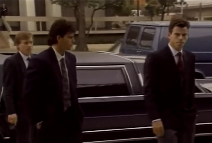 Os promotores de Los Angeles declararam que o sistema de justiça criminal da região chegou a uma compreensão "mais atualizada" desde o primeiro julgamento dos irmãos. 