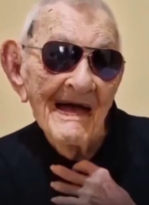 Aos 112 anos, homem mais velho do mundo surpreende ao revelar o que come