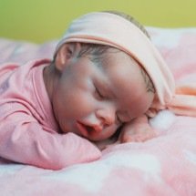 Bebês reborn e saúde mental: quando o cuidado vira escapismo? - Trigo de Getty Images