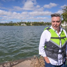 Mais de 600 toneladas de lixo foram retirados da Lagoa da Pampulha em 2025 - Leandro Couri/EM/DA Press