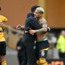 Ex-Corinthians e Flamengo concorre a prêmio de melhor da Premier League - No Ataque Internacional