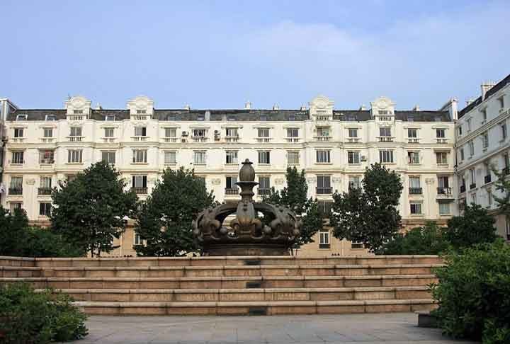 Mesmo com tanto espaço em cidades enormes, esses lugares não têm quase ninguém morando, o que faz com que elas pareçam assustadoramente vazias. Descubra mais sobre 5 cidades fantasmas na China!