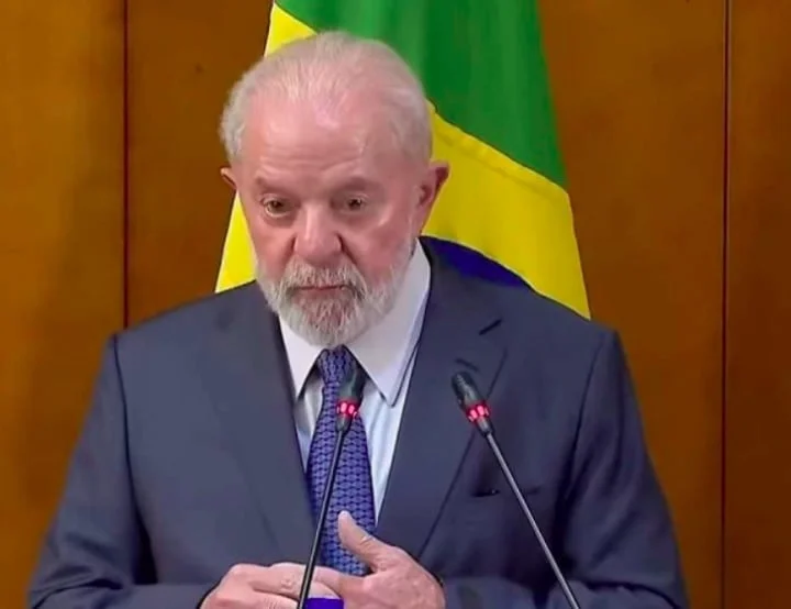 Lula é vaiado na marcha dos prefeitos em brasília; veja o vídeo