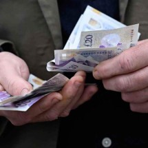O fascínio das bets vem do fetiche de que os que jogam melhor ganharão sempre. Não é bem assim -  (crédito: Paul Ellis/AFP)