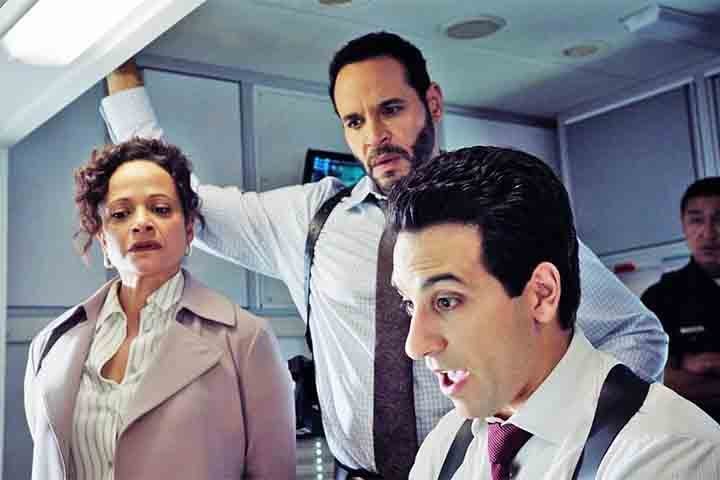 Uma Mente Excepcional é, acima de tudo, uma celebração da inteligência em suas múltiplas formas - e da força das mulheres que se reinventam diariamente diante das dificuldades.