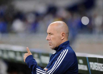 Leonardo Jardim comanda o Cruzeiro desde fevereiro, quando substituiu Fernando Diniz -  (crédito: Alexandre Guzanshe/EM/D.A. Press)