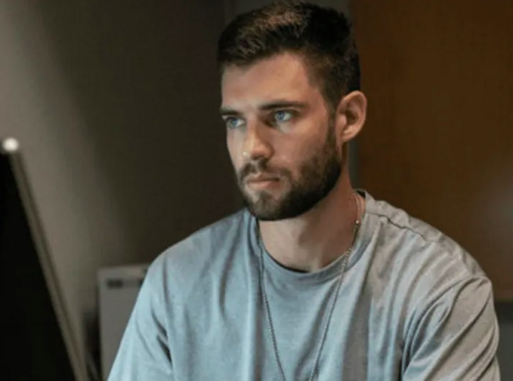 Em 2022, ele atuou em seis episódios da minissérie "A Cidade é Nossa", da HBO, que fala sobre a corrupção na polícia de Baltimore.