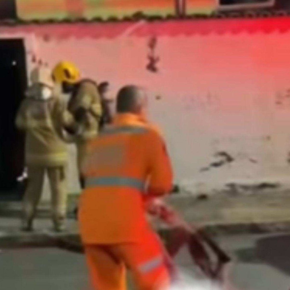 Três casas pegam fogo em bh neste domingo (18/5)