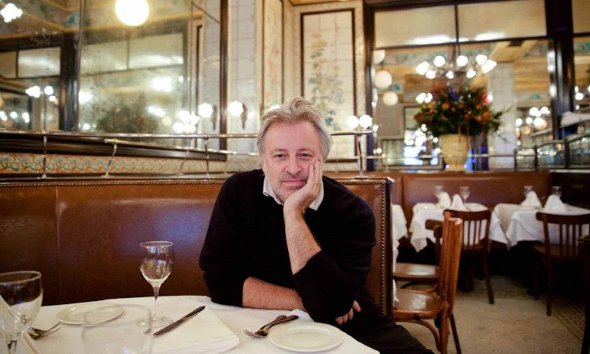 iro o trabalho de Keith MacNally há décadas, desde que ele abriu seu primeiro restaurante em Nova York, o Odeon - (crédito: Benjamin Norman/Redux ) iro o trabalho de Keith MacNally há décadas, desde que ele abriu seu primeiro restaurante em Nova York, o Odeon - (crédito: Benjamin Norman/Redux )