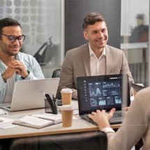 Caminho aberto: As profissões com maior chance de emprego -  Imagem Freepik