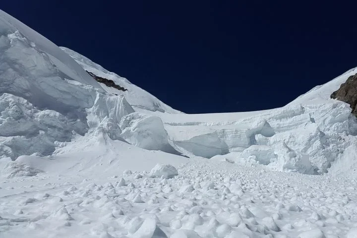 Pra quem não viu: Homem é soterrado por avalanche e espera mais de uma hora pelo resgate - Simon/Pixabay