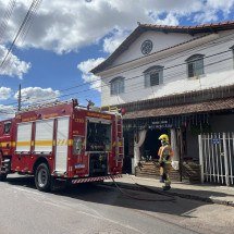 Botijão causa explosão e incendeia restaurante de BH na hora do almoço - Giovanna de Souza/EM/D.A. Press