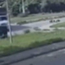 Caminhoneiro envolvido em acidente com morte foge sem prestar socorro - Redes sociais