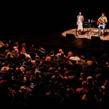 Filho de Caetano Veloso e atriz da Globo lotam Teatro Sesiminas - Guilherme Leite Fotografia/Divulgação