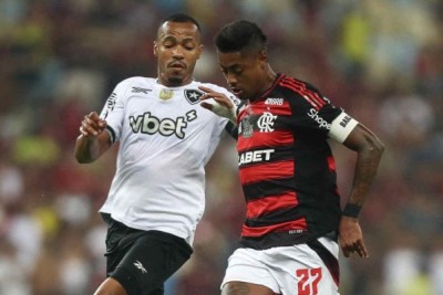 O Flamengo ficou no empate por 0 a 0 com o Botafogo, no Maracanã, pela 9ª rodada do Campeonato Brasileiro e viu o Palmeiras aumentar a distância na liderança. Foto: Gilvan de Souza/Flamengo -  (crédito: Gilvan de Souza/Flamengo)