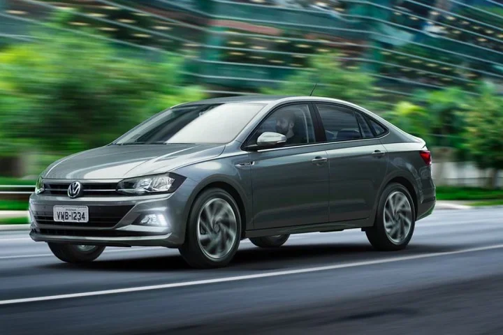 O Virtus se destaca como o sedã mais eficiente em consumo de combustível da Volkswagen, embora esteja longe do topo do ranking geral.