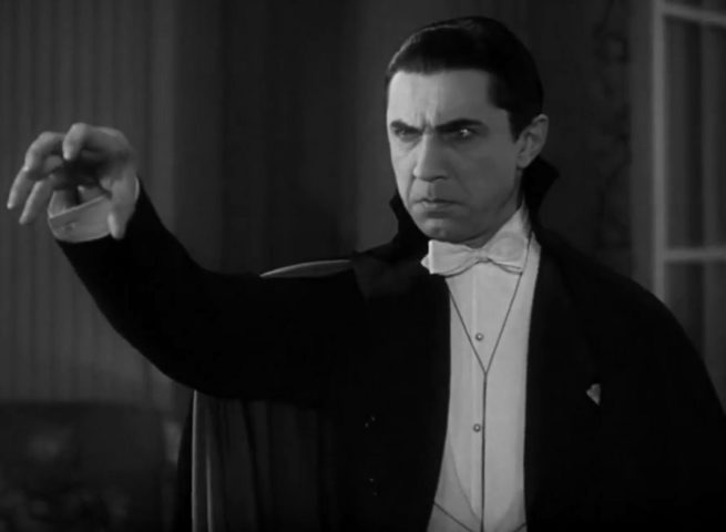 As lendas polonesas mencionam dois tipos de "renascidos". O primeiro é o upiór, que mais tarde foi substituído pelo termo wampir e se assemelha ao Drácula representado por Béla Lugosi no filme de 1931. 