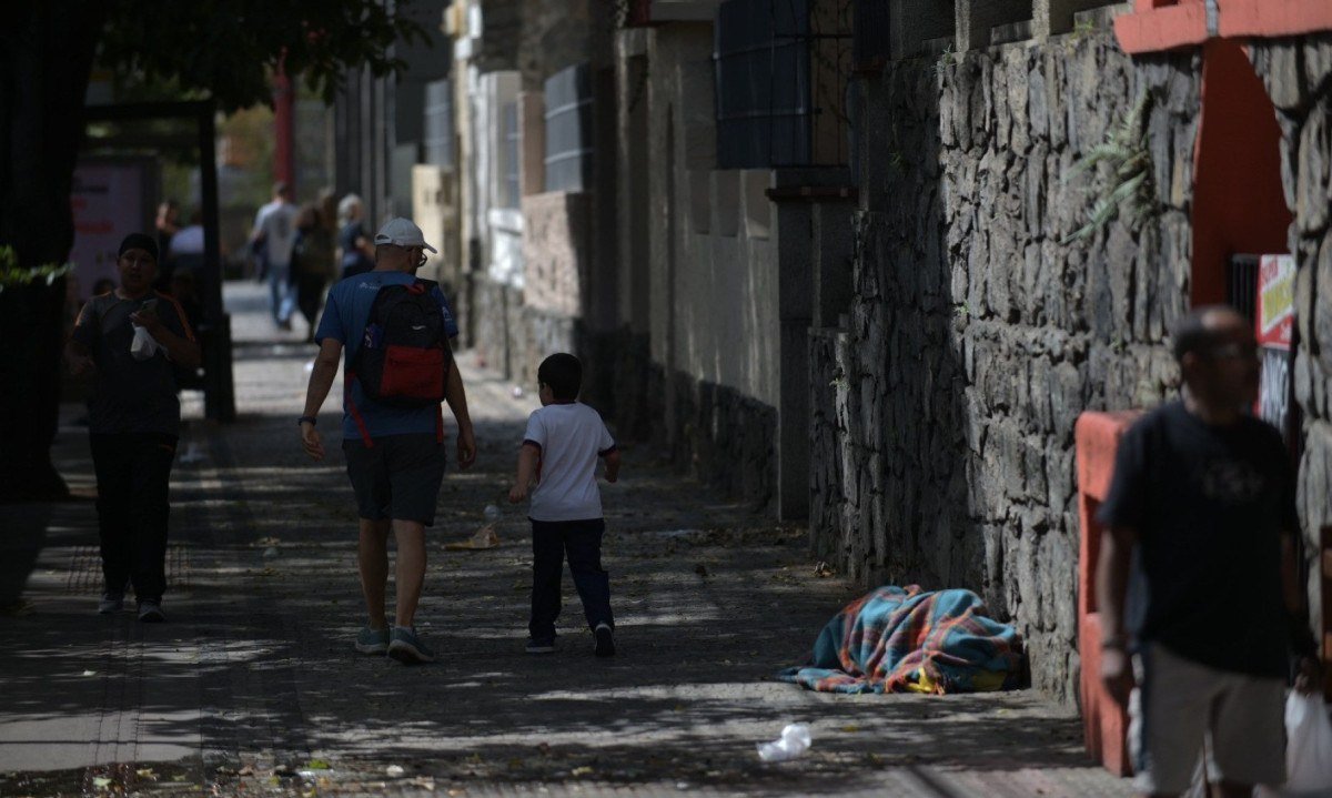 O abaixo-assinado associa, sem provas, o aumento da insegurança na região com o espaço de acolhimento na Rua dos Timbiras
