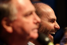 Depois de Alexandre de Moraes, eis o alvo preferido de Eduardo Bolsonaro