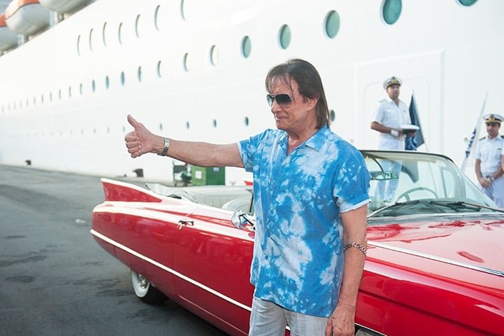 Sobre o episódio em Recife, o cantor também deu detalhes: "Um grupo de seguranças, gente que trabalhava ali... conversando, conversando e conversando. Eu já tinha dado uma dica para eles saírem dali, mas continuaram conversando e ficaram me atrapalhando".

