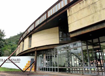 Fachada da Escola Guignard, parte do patrimônio que o estado pretende repassar à União para abater dívida -  (crédito: Jair Amaral/EM/D.A. Press)