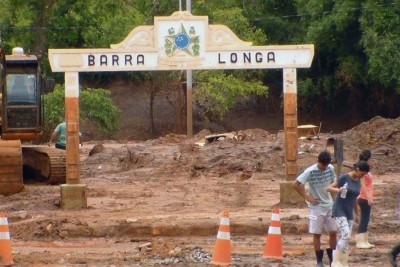 Barra Longa foi o único município com atingidos pela lama dentro da área urbana. Eles devem escolher indenização no Brasil ou no exterior  -  (crédito: Mateus Parreiras/EM/D.A.Press)
