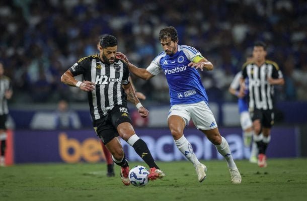 LUCAS SILVA – Está numa fase exuberante. Mais uma grande partida, tanto na destruição das jogadas quanto na criação. Quase fez um gol, mandando uma bola no travessão. NOTA: 7,5. Foto: Gustavo Aleixo/Cruzeiro