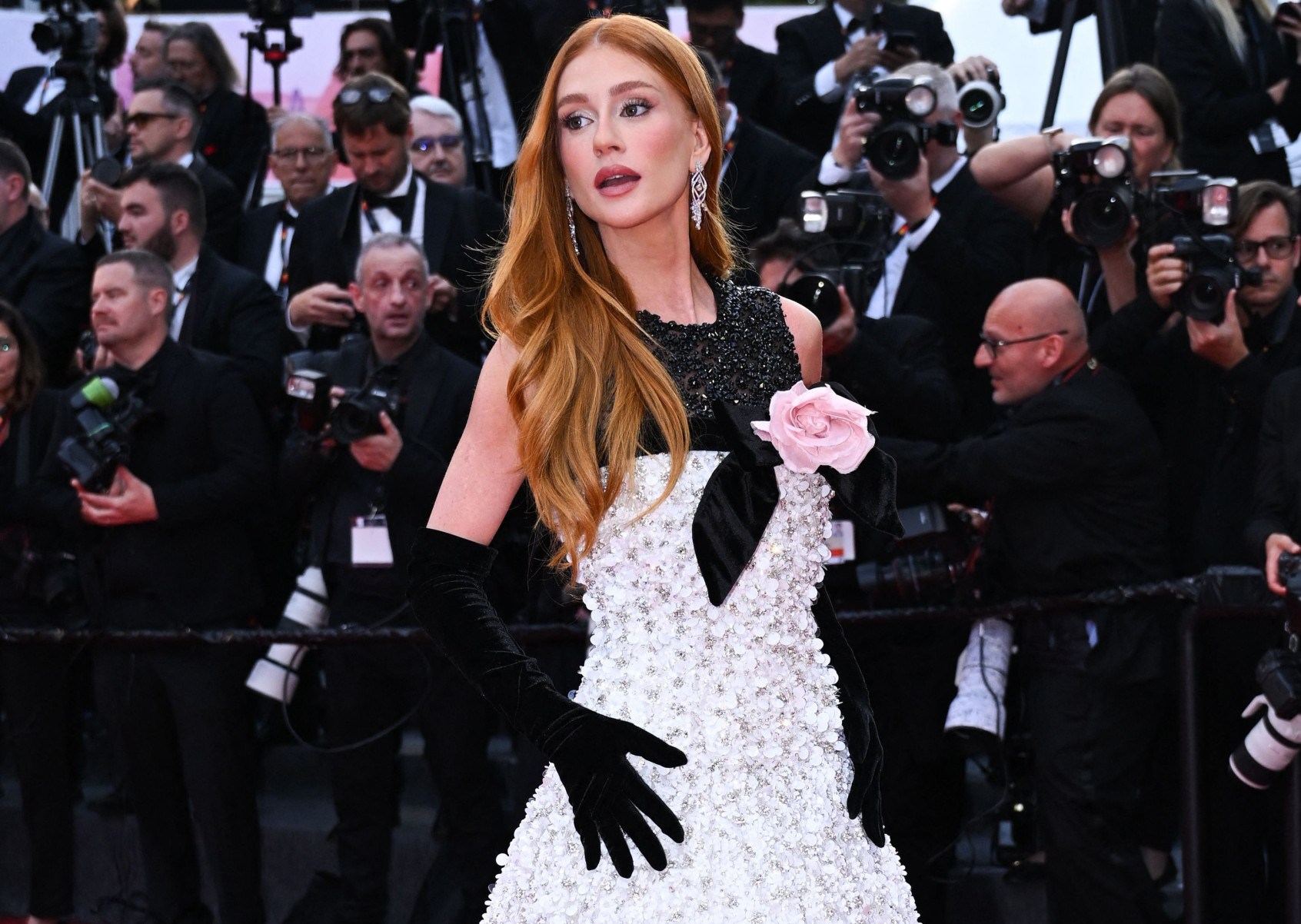 A atriz Marina Ruy Barbosa vestiu Chopard para assitir a estreia de "Eddington", do diretor americano Ari Aster, na sexta (16/5). -Bertrand Guay/AFP