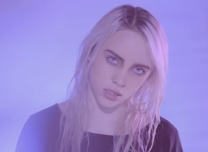 Ela ganhou fama em 2016 com seu single de estreia "Ocean Eyes".