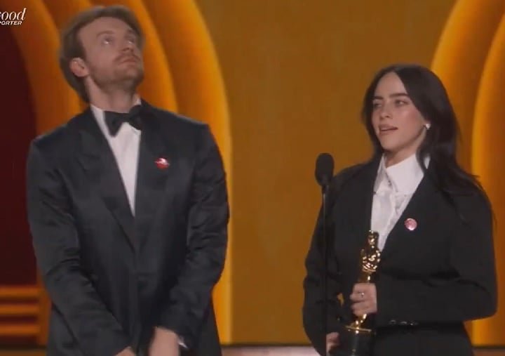 Em 2023, ela se torou a artista mais jovem a conquistar dois Oscars. 
