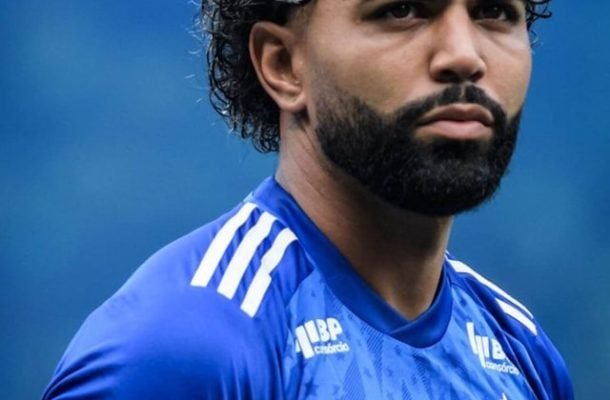 GABIGOL – Entrou apenas aos 39 da etapa final, ovacionado pela torcida. Mas, com tão pouco tempo em campo, quase nada fez. SEM NOTA. Foto: Gustavo Aleixo/Cruzeiro