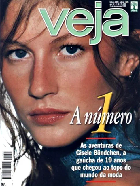 Aos 19 anos, ela já estava no topo, como afirmou a capa da revista Veja. Várias vezes, Gisele entrou em listas das mulheres mais bonitas do mundo. Ela, Beyoncé e Angelina Jolie já conseguiram figurar em lista desse tipo por dez anos consecutivos. 
