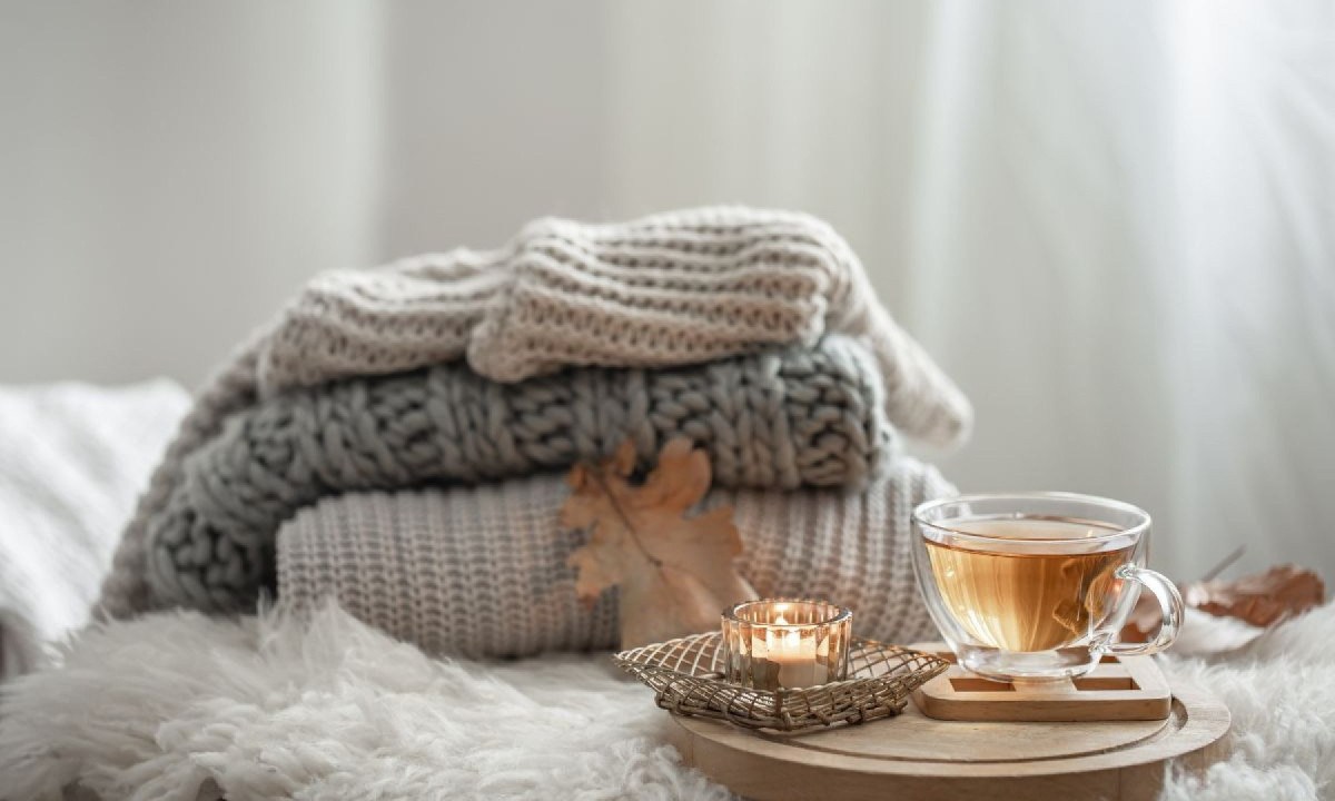 É possível transformar um quarto gelado em um refúgio aconchegante e evitar noites maldormidas no inverno Aquecer o quarto e travesseiro no frio