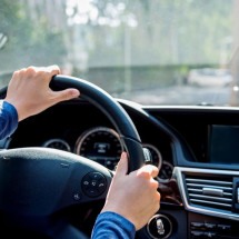 Governo estuda tornar autoescola opcional para obtenção de CNH - baona de Getty Images Signature