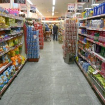 Contratos de trabalho por hora em supermercados aumentam precarização - Eduardo P/wikimedia commons