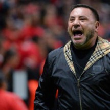 Ex-técnico do Atlético pode entrar em lista histórica do futebol mexicano -  AFP