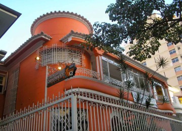 Fachada da Casa de Quadrinhos, que funciona na Avenida João Pinheiro, no Centro de BH -  (crédito: Acervo pessoal)