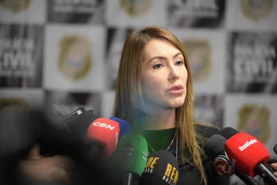 Delegada Larissa Mascotte explica o caso -  (crédito: Leandro Couri/EM/DA Press)