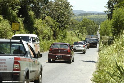 O acidente aconteceu na altura do bairro Jardim da Gloria da rodovia MG-424 -  (crédito: Euler Junior/EM/D.A Press)
