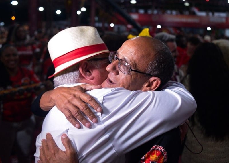 Na Unidos de São Carlos, ingressou como passista em 1971, no enredo "Brasil Turístico", dos carnavalescos José Coelho e Jorge Macadame. Os desfiles das escolas de samba do Rio de Janeiro, na época, aconteciam na Avenida Presidente Vargas.